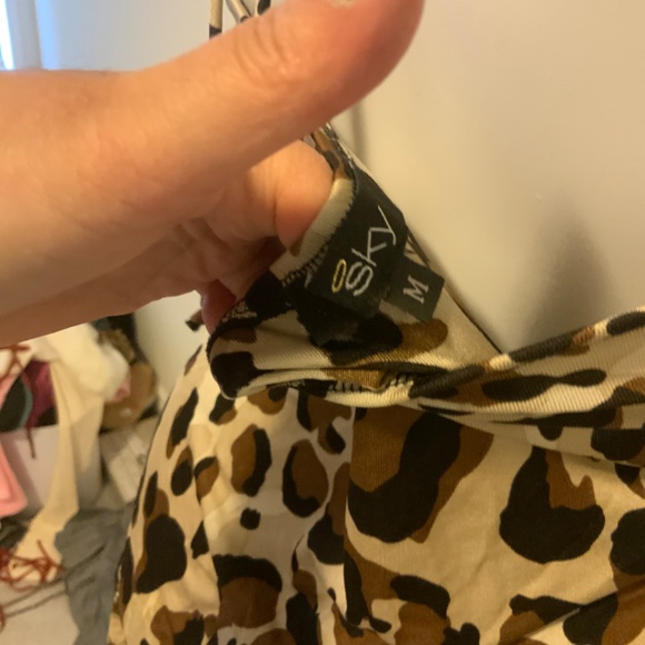 SKY brand halter - Picture 4 of 4